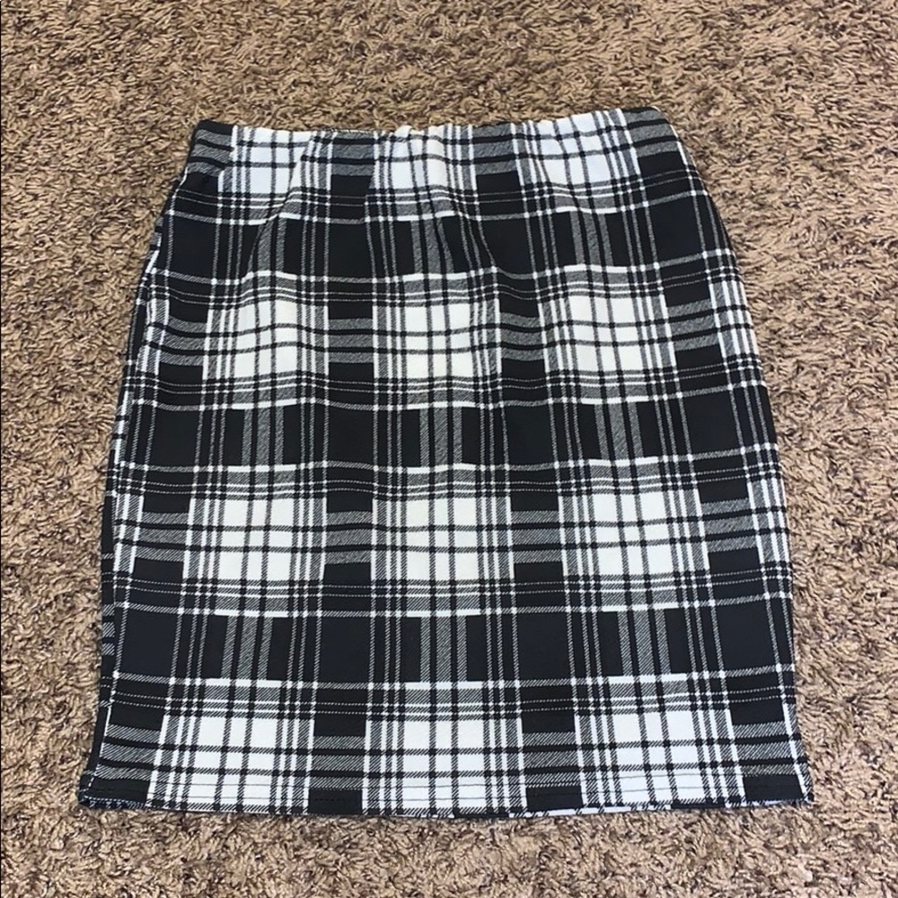 Black and white plaid checkered skirt
